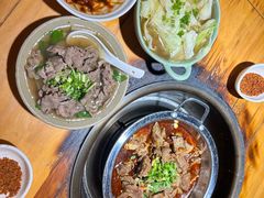 -大众跷脚牛肉馆·非遗传承单位(峨眉山店)