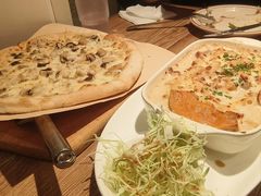 -玛格萝妮比萨屋(陆家浜路店)