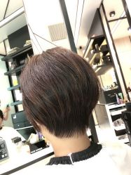 -HAIR CORNER