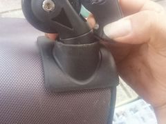更换塑料支架和轮子-修拉杆箱·行李箱日默瓦