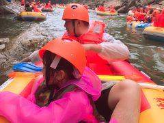 -安吉龙王山峡谷漂流