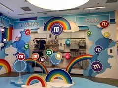 -m豆巧克力世界(上海世茂广场店)