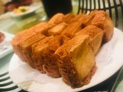 酥皮臭豆腐-绍兴饭店(大宁店)
