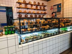 面包甜点陈列柜-81bakery(关山路店)