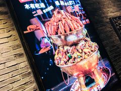 -沪小二炭火蛙锅(淮海中路美食不夜城店)