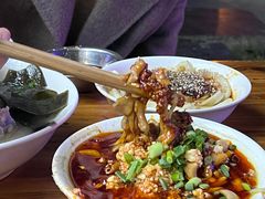 -中和裴氏蹄花(府河路店)