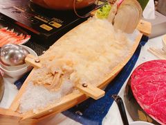 -鲜入围煮花胶鸡海鲜火锅