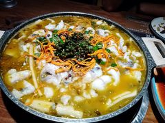-山城外·非遗酸菜鱼(财富中心店)