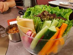 -锅飘飘·东北铁锅炖(雨花客厅店)