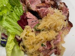 酸菜肘子-KIDults童伴儿亲子餐厅(达美中心广场店)