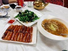 -津津菜馆(绝没分店)