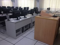 教室-广东外语外贸大学(白云山校区)