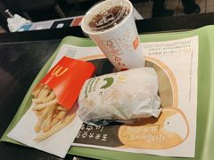 -麦当劳(国家体育场南路店)