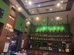 -香巴拉云南餐厅(华莱坞店)