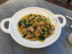 宣威小炒肉-蔼若春.传承三十年云南菜(金碧公园店)