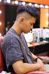 -鸿運 BARBER SHOP男士理发馆