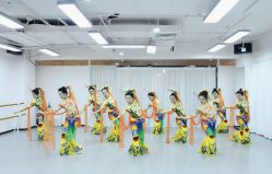 -尚美霓裳晚礼服·合唱服·舞蹈演出服租赁定制