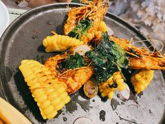 惹味胡椒虾配烤玉米-CHILLAX轻乐时(侨建·Hi City店)