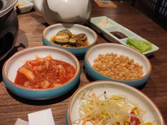 -明洞阿姨·韩式酱蟹烤肉·创意料理(三元桥店)