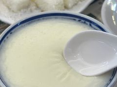 -周大娘牛乳(旧寨古村总店)