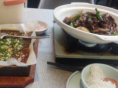 -有红鸡毛店·川菜(建设路店)