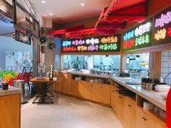 自助取餐区-怪噜范·老贵阳街头名小吃(鸿通城店)