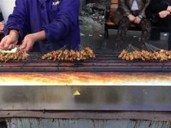 -酒宝荡烧烤(长航局江大路住宅小区店)