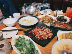 -隔壁老王·家常云南菜(花巷店)