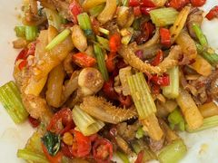 酸萝卜牛肚丝-笨罗卜浏阳菜馆(龙华鹏润达店)