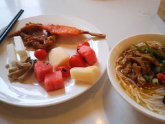 -长沙省政府地铁站亚朵酒店