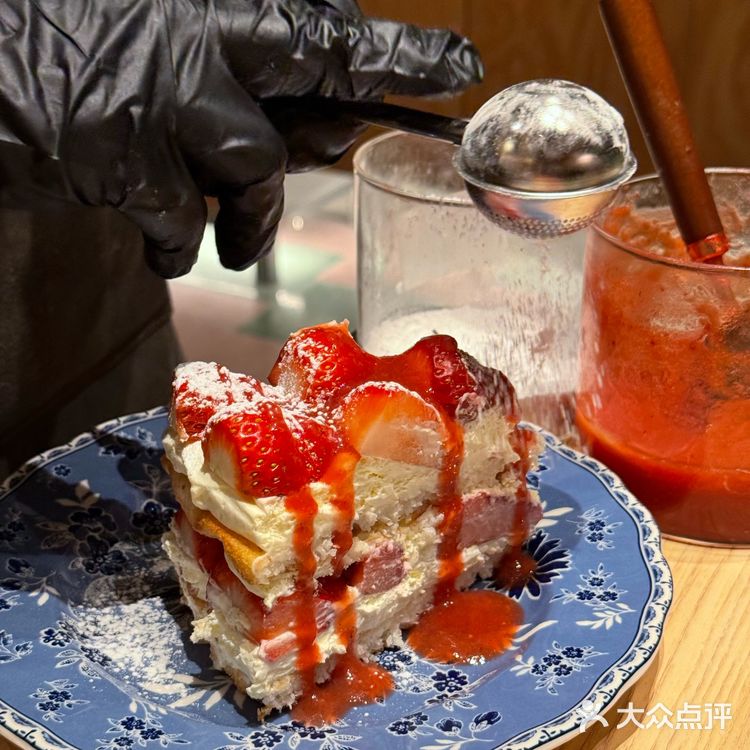 长沙女朋友带我见世面了！新开的漂亮饭！