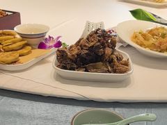 -海派美食·家宴海鲜青岛菜·石锅鲽鱼头(东方城店)