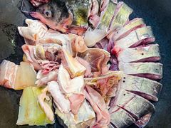 -老刘生态大鱼坊铁锅炖鱼(赛马场店)