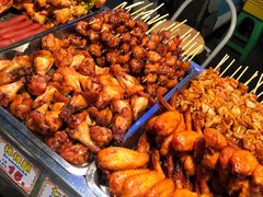 -六合夜市