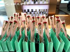 -宁波宝信宝马4S店(江北日湖店)