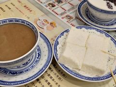-广信牛奶甜品世家(台东店)
