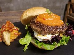 -HIGH FIVE哈福手工汉堡(桂林路店)