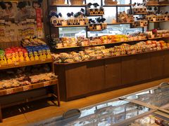 面包甜点陈列柜-百年义利(北兴路店)