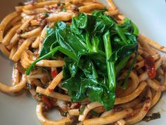 油鸡枞炒饵丝-半山腰·云南菜(侨福芳草地店)