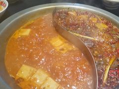 -沸炉重庆老火锅(军事博物馆店)