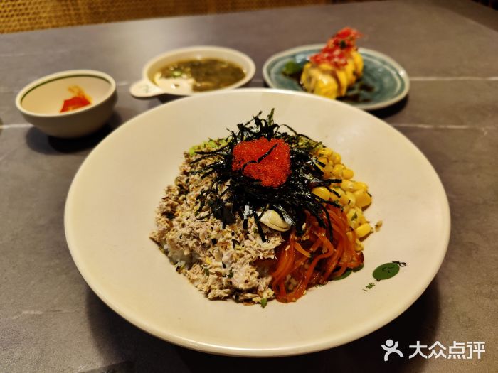 米仓食堂(凯德广场店)金枪鱼牛油果拌饭图片