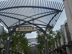 -比斯特上海购物村精品奥特莱斯