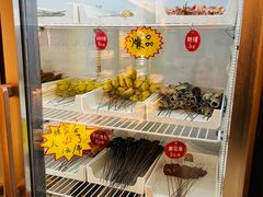 -喜悦小串丹东小黄牛海鲜烧烤大排档(民主广场店)