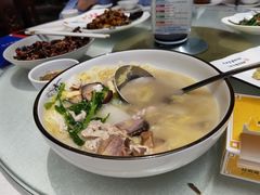 -蔼若春.传承三十年云南菜(金碧公园店)