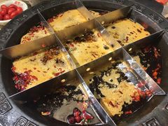 -渝宗老灶火锅(时代天街店)