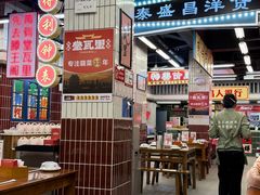 -堂瓦里·33年传统赣菜(第一街区店)