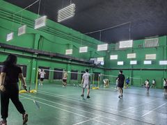 -健龙森俱乐部·游泳·健身·羽毛球综合体育馆