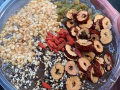 -八一路好吃街(雨田商务大厦店)