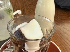 -ROAST coffee & eatery