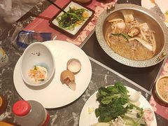 -牛YO寿喜烧·铁板烧和牛火锅自助(市府恒隆店)